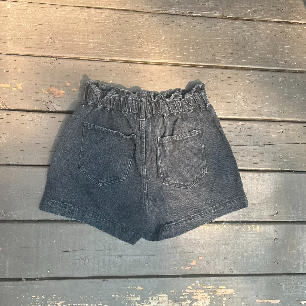 Shorts - Picture 4 of 4